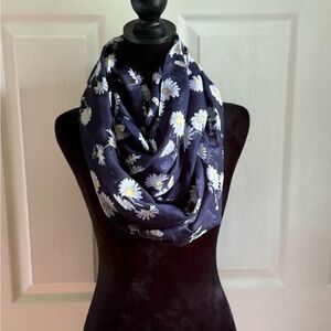 Women's Infinity Scarf | Ardene | Navy w/ white Daisy's